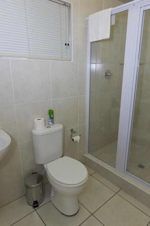 The Suburban Guest House Bloemfontein Habitación foto